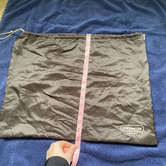 Coach bag with dust bag and coach card - Picture 5 of 15